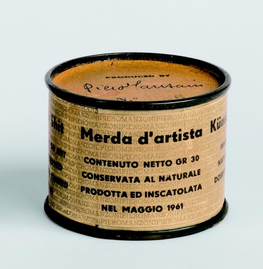 Piero-Manzoni-Merda-dartista